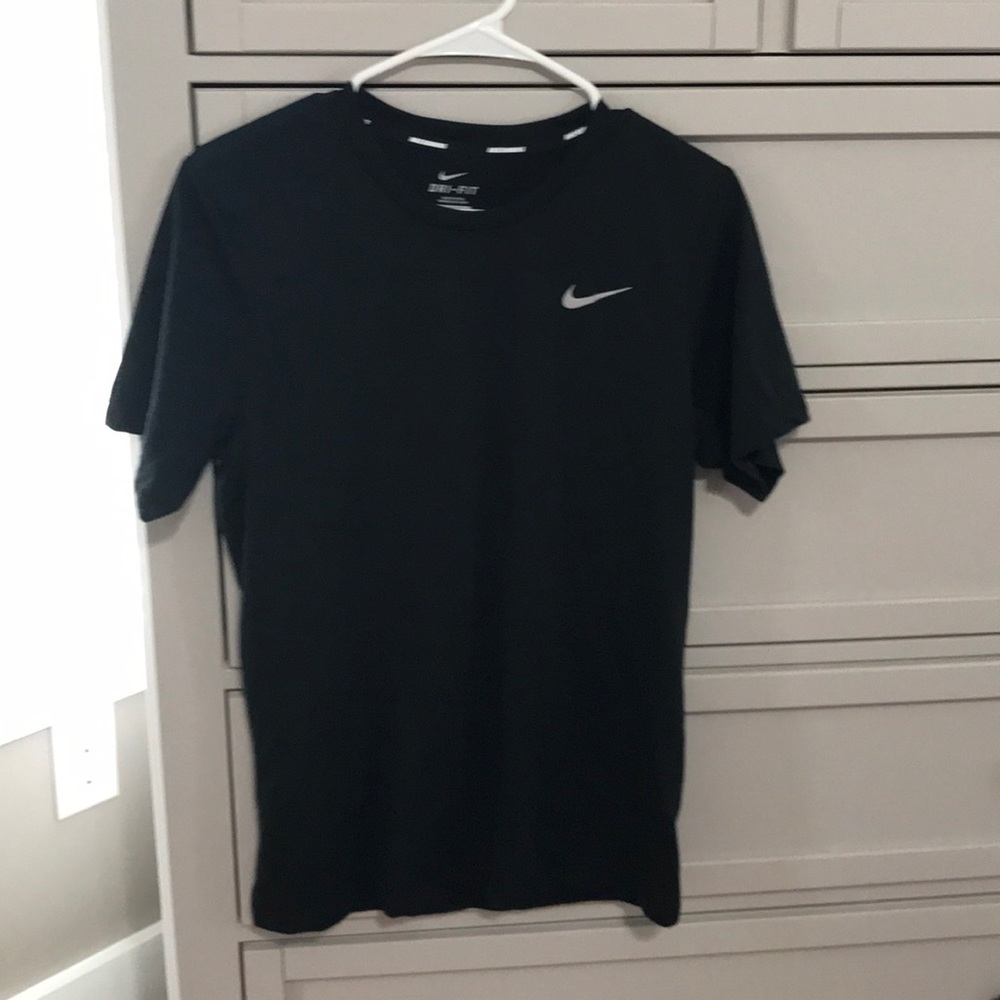 NWOT Nike Dri-Fit running shirt